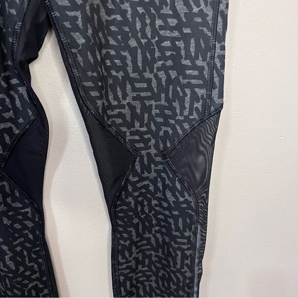 Lululemon Running In The City 7/8 Tight Full-On Luxtreme - Picture 6 of 16